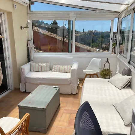 Adorable Centric 1-bedroom With Views! * Begur